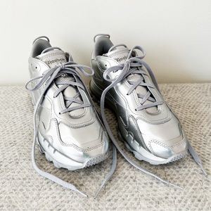 Reebok Classic Leather Cardi B Sneakers Casual Silver Metallic Women’s Size 10